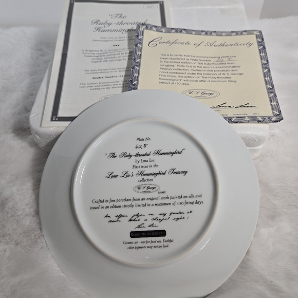 The Bradford Exchange 'The Ruby Throated Hummingbird' - Picture 2 of 3